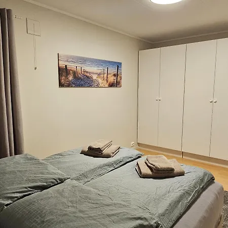 Norwegian 2 Bedroom With Free Parking Tromsdalen