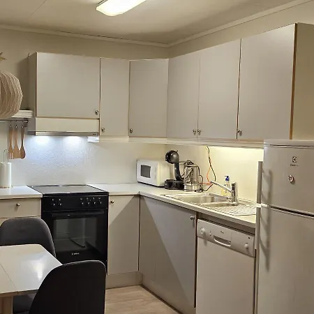 Norwegian 2 Bedroom With Free Parking * Tromsdalen